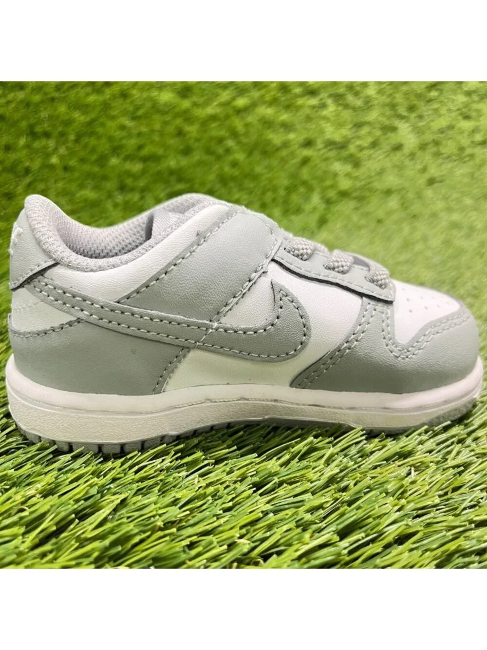Nike Dunk Low Toddler Size 6C Gray White Athletic Walking Leather Shoes Sneakers